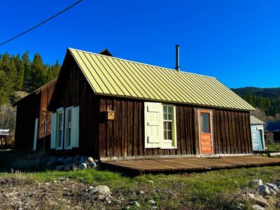 Historic Railroad Depot Home for Sale in Pitkin, Colorado - image 25