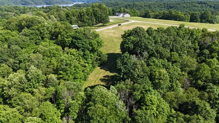 3 acre lot for sale on Lake Cumberland in Hickory Point - image 11