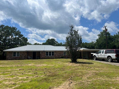 Country Home with land, in Southeastern Oklahoma - image 29