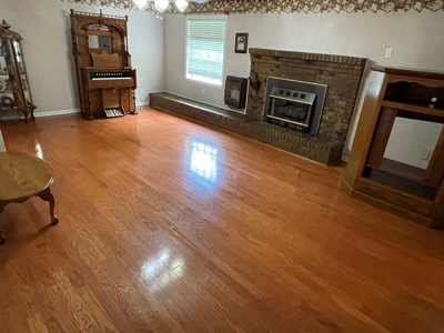 Country Home For Sale In Mcnairy Tn With 3 Acres - image 6