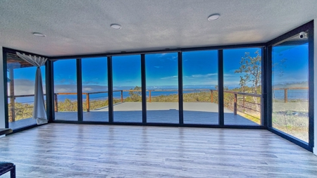 New modern home  1 acre in Hawaii w/stunning ocean views - image 16