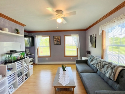 Maine Cape Home in the Country - image 17
