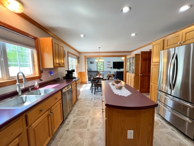 Maine Cape Home in the Country - image 10