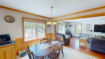 Maine Cape Home in the Country - image 11