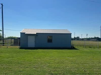 Country Home for Sale- Wilburton, Oklahoma- Latimer Co. OK - image 13