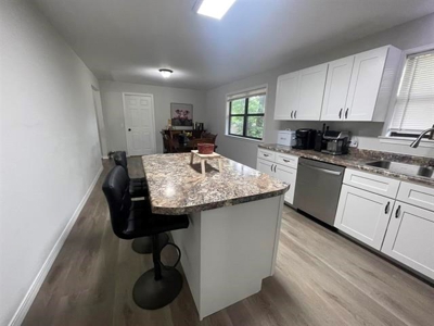 Home on edge of Batesville, AR for sale - image 7