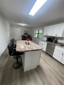 Home on edge of Batesville, AR for sale - image 6