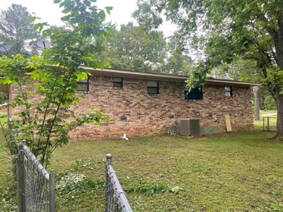 Home on edge of Batesville, AR for sale - image 34