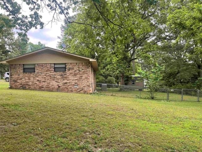 Home on edge of Batesville, AR for sale - image 33