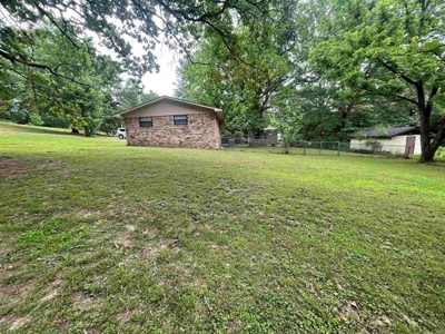 Home on edge of Batesville, AR for sale - image 32