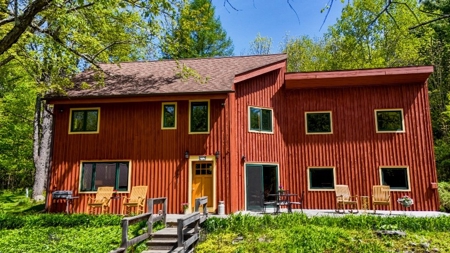 Country Estate With Acreage For Auction in Eaton, New York! - image 14