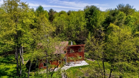 Country Estate With Acreage For Auction in Eaton, New York! - image 15
