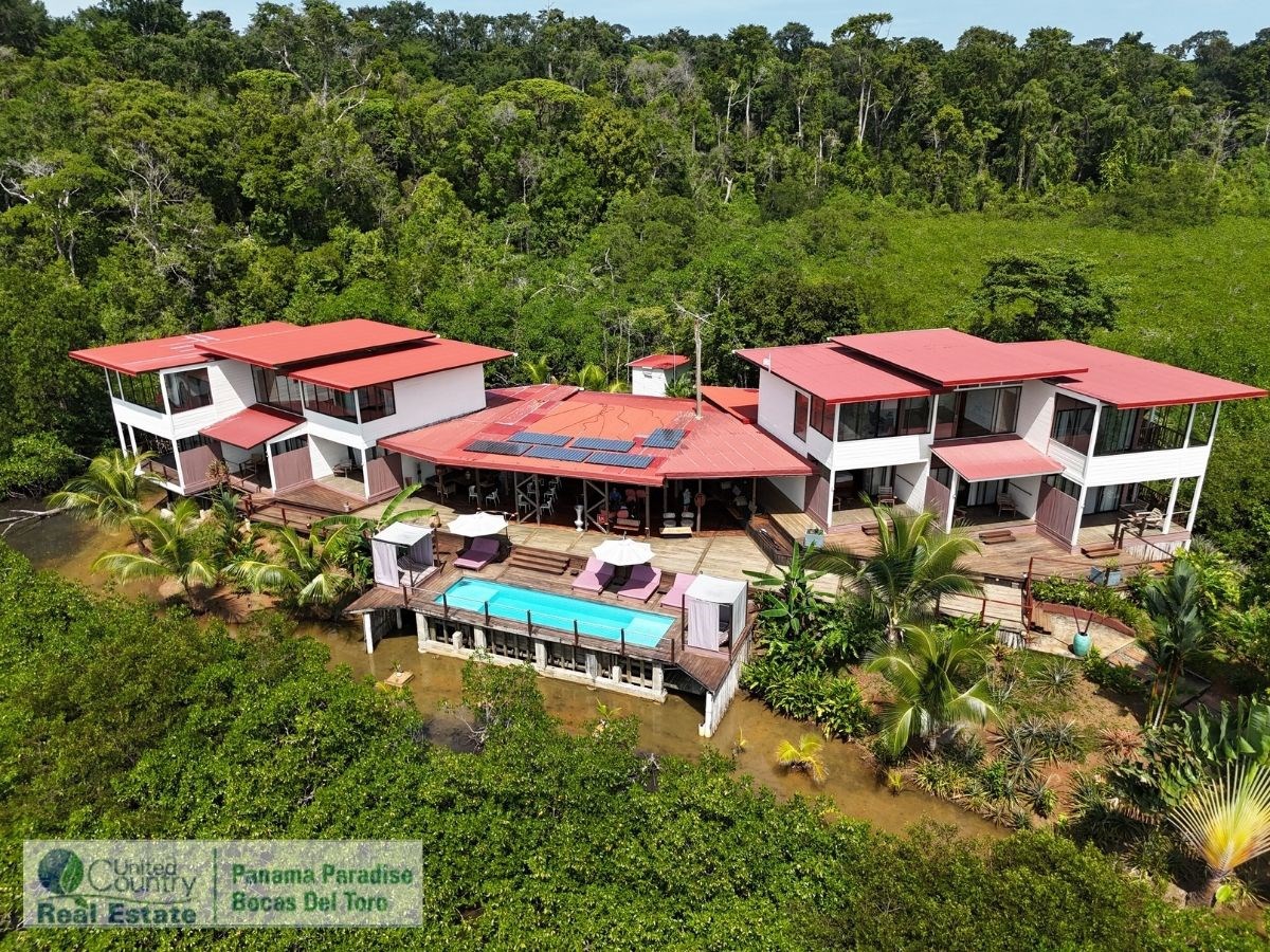Luxury Lodge — Isla Solarte, Bocas del Toro - 5