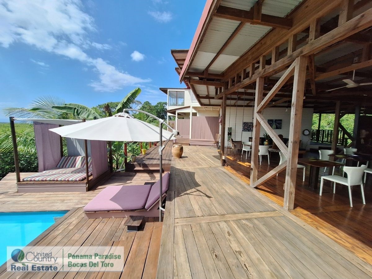 Luxury Lodge — Isla Solarte, Bocas del Toro - 13