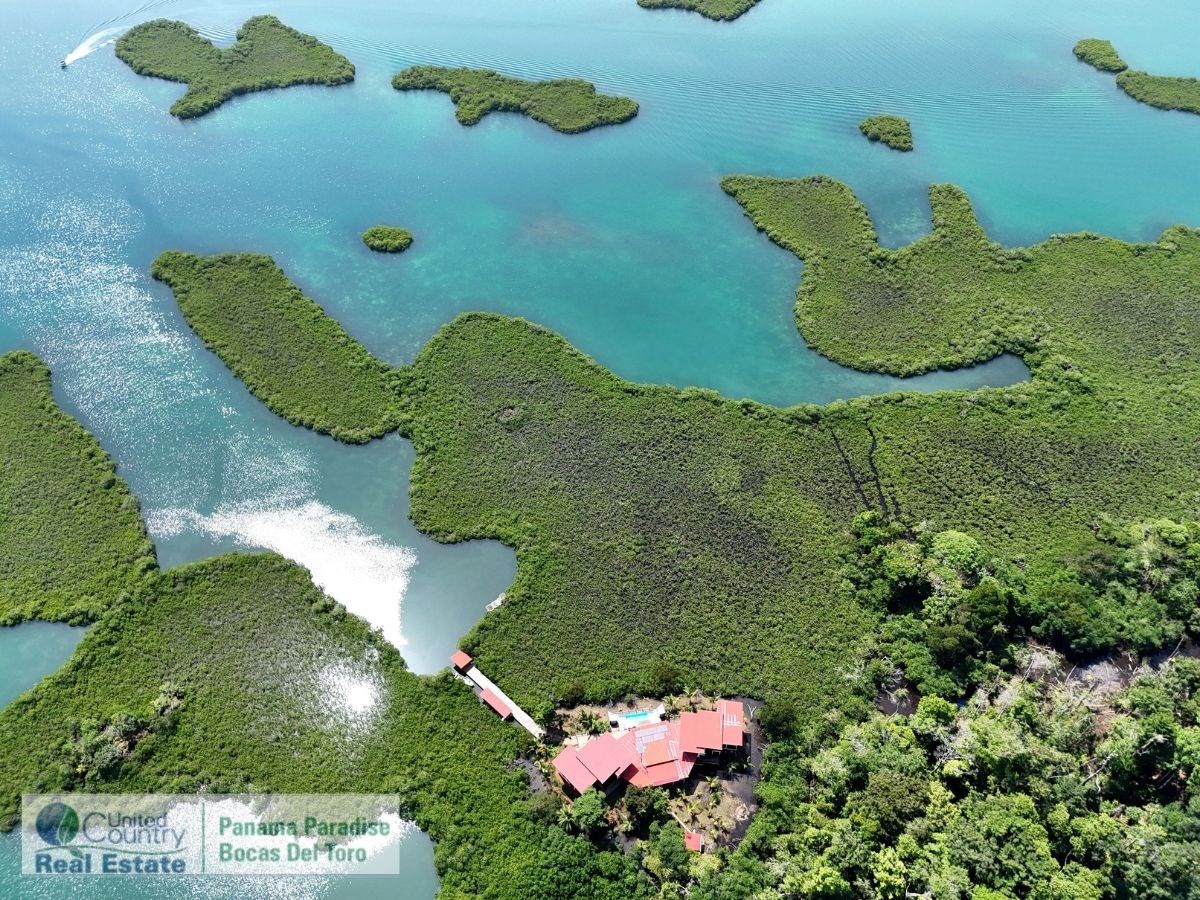 Luxury Lodge — Isla Solarte, Bocas del Toro - 7
