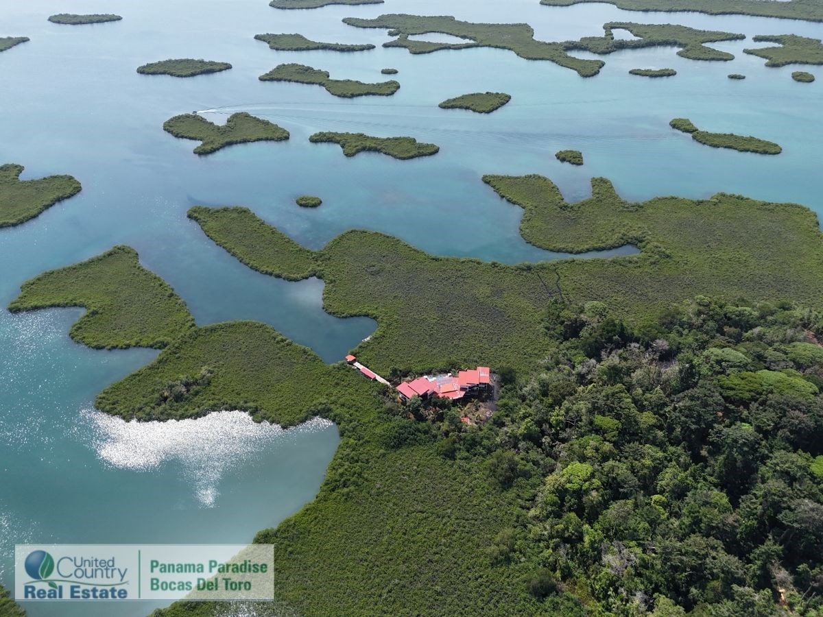 Luxury Lodge — Isla Solarte, Bocas del Toro - 6