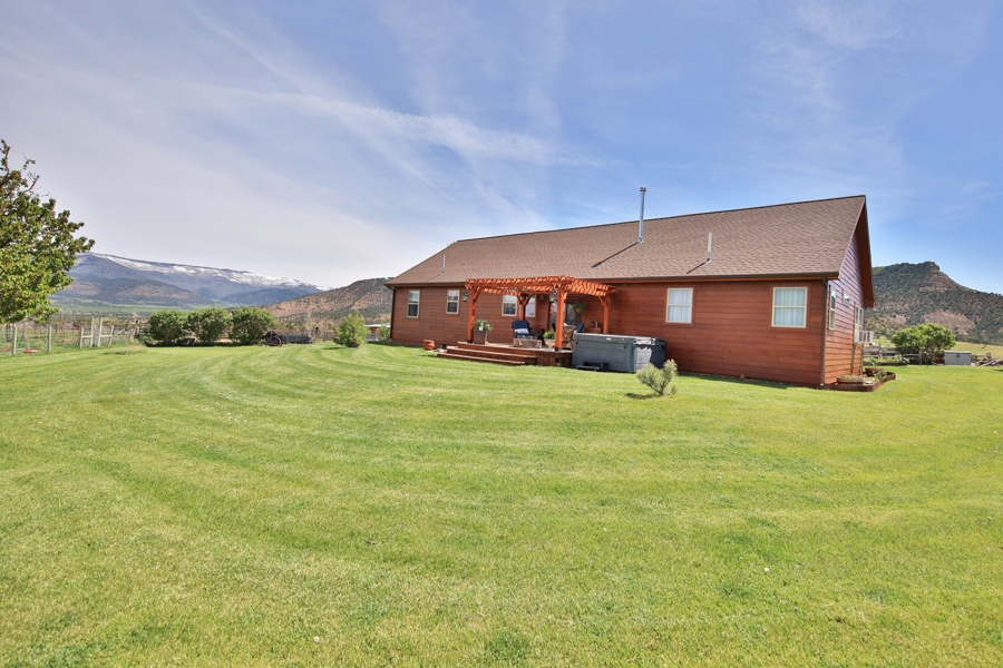 Colorado Home With Irrigation Workshop For Sale