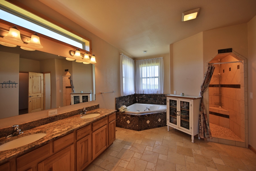 Colorado Home With Irrigation Workshop For Sale