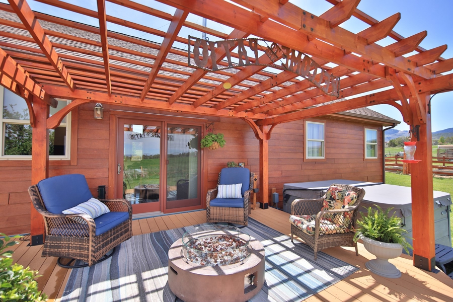Colorado Home With Irrigation Workshop For Sale