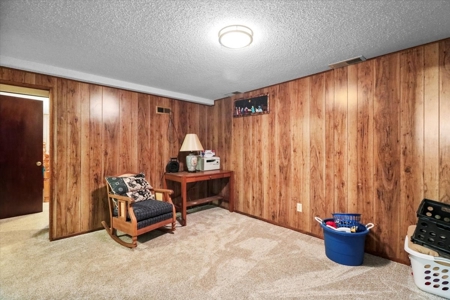 Charming Ranch Style Home on Serene 40 Acres - image 26