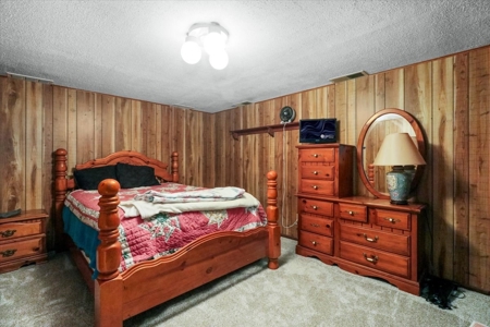Charming Ranch Style Home on Serene 40 Acres - image 28
