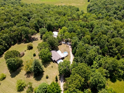 Country Home in Thayer Missouri - image 40