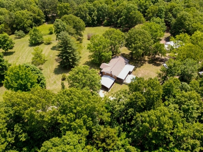 Country Home in Thayer Missouri - image 36