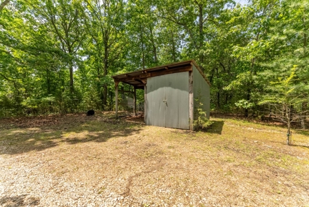 Country Home in Thayer Missouri - image 24