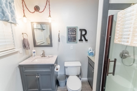 Country Home in Thayer Missouri - image 9