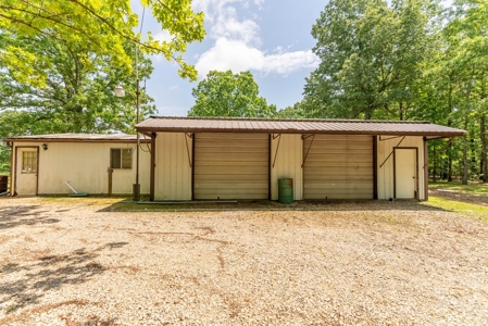 Country Home in Thayer Missouri - image 26