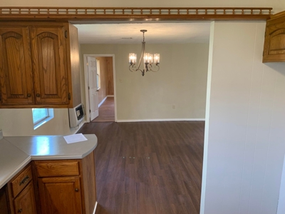 Home in Town in Thayer Missouri - image 10