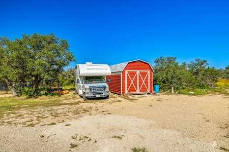 Charming Custom-Built Home with Stunning Views Sonora TX - image 38