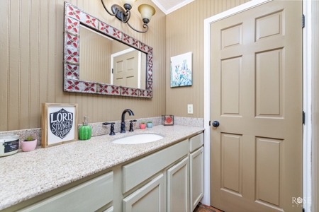 Charming Custom-Built Home with Stunning Views Sonora TX - image 24