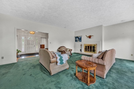 Large Brick Family Home for Sale in Vinton VA - image 8
