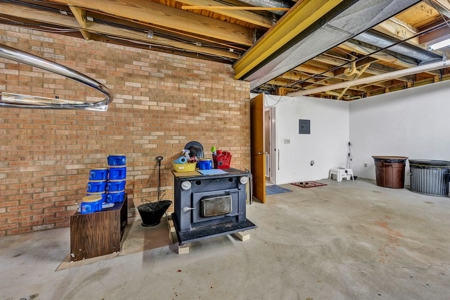 Large Brick Family Home for Sale in Vinton VA - image 35
