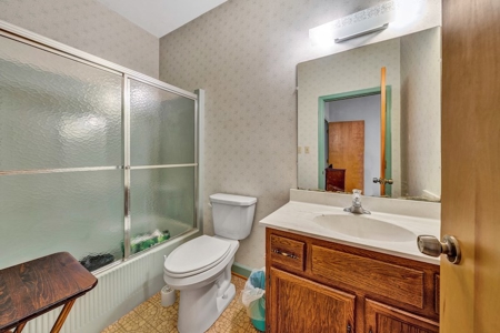 Large Brick Family Home for Sale in Vinton VA - image 24