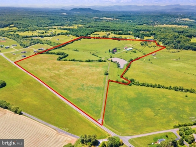 Culpeper's Val Verde: A Blend of Heritage and Contemporary - image 2