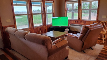 Vacation Cabin Joining Ozark National Forest For Sale - image 9