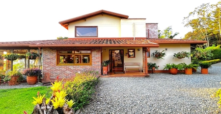 Wonderful property between mountains of Medellin - image 6