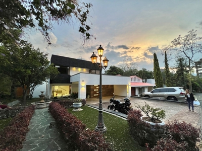 Perfect combination between arquitecture and nature - image 2