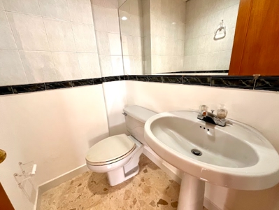 Amazing Apartment- Spacios, Bright And Views - image 18