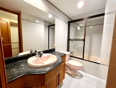 Amazing Apartment- Spacios, Bright And Views - image 19