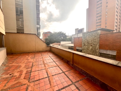 Apartment surrounded by culture and art in Medellin - image 1