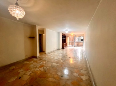 Apartment surrounded by culture and art in Medellin - image 5