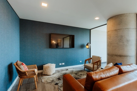 Penthouse for Luxury Living - image 4