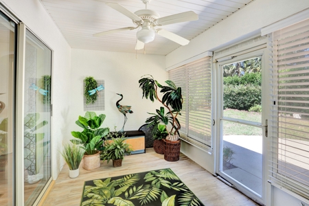 Lovely 3/2 Home In Exclusive On Top Of The World! - image 22
