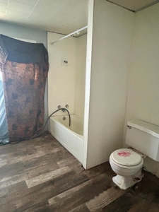 Fixer-upper house for sale in Ava Mo. - image 9