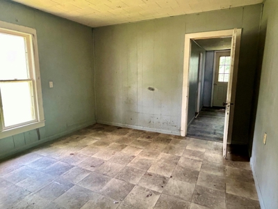 Fixer-upper house for sale in Ava Mo. - image 6