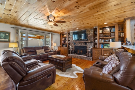 Equestrian Retreat for Sale in Tellico Plains, TN - image 10