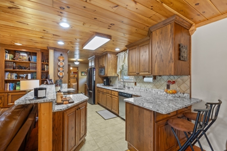 Equestrian Retreat for Sale in Tellico Plains, TN - image 16